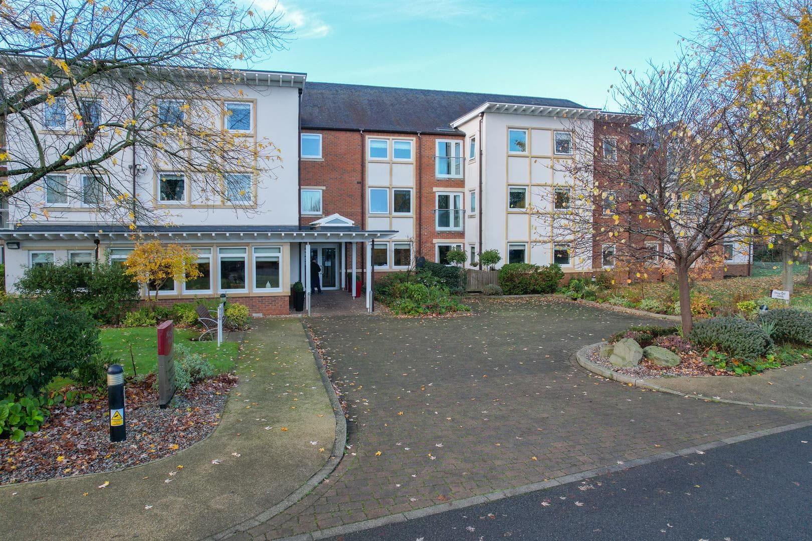 Main Street, Tiddington, Stratford-Upon-Avon, CV37 7AY