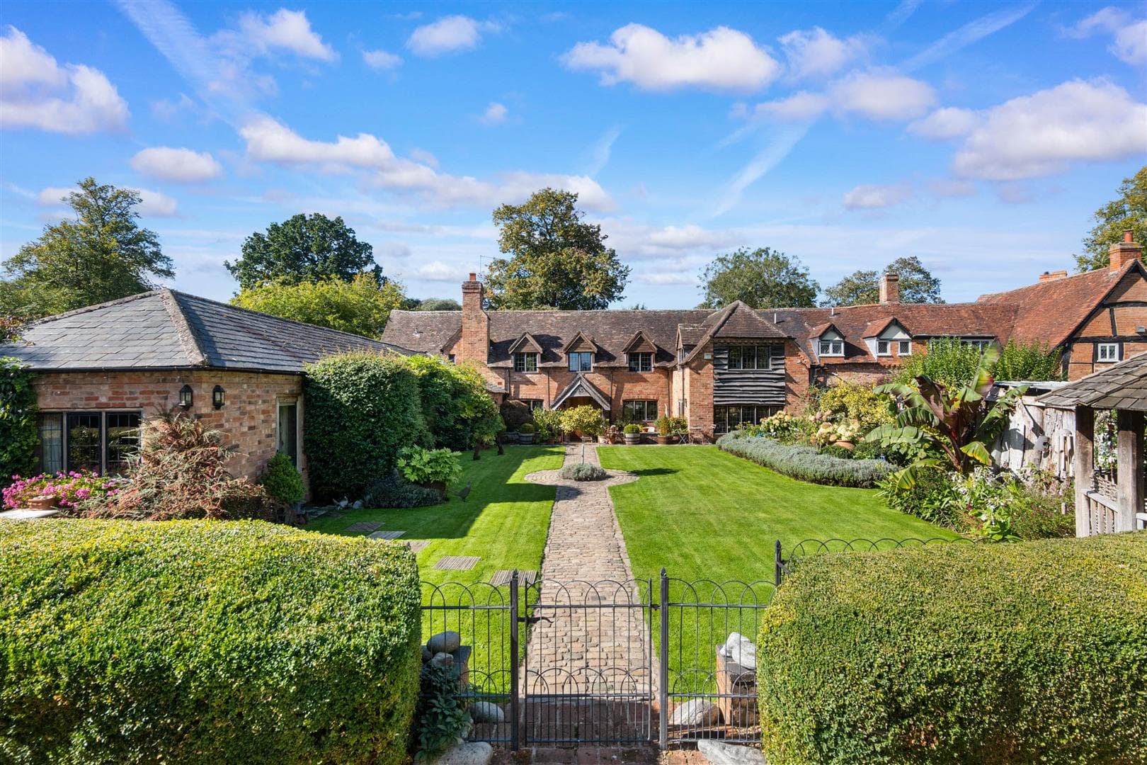 Charlecote, Stratford-upon-Avon, Warwickshire, CV35 9EW