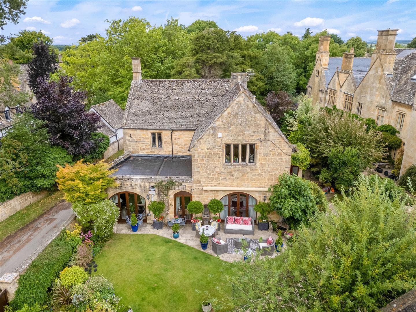 Church Lane, Mickleton, Chipping Campden, Gloucestershire, GL55 6RZ