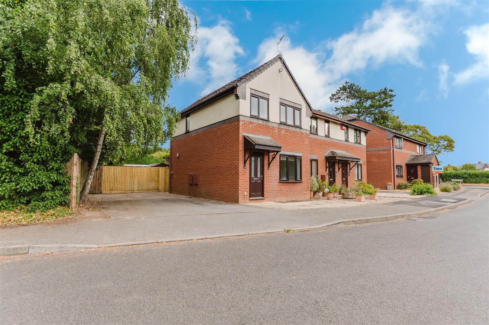 Chepstow Close, Stratford-Upon-Avon, CV37 9JF