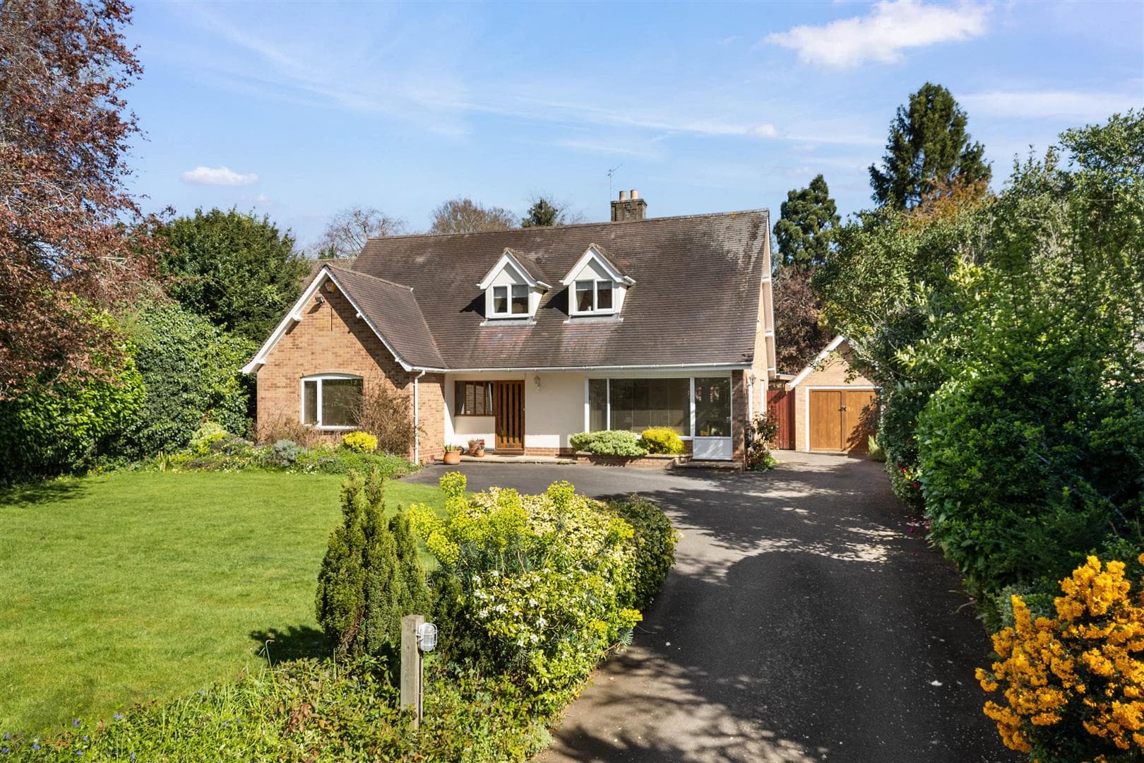 St. Gregorys Road, Stratford-Upon-Avon, CV37 6UH